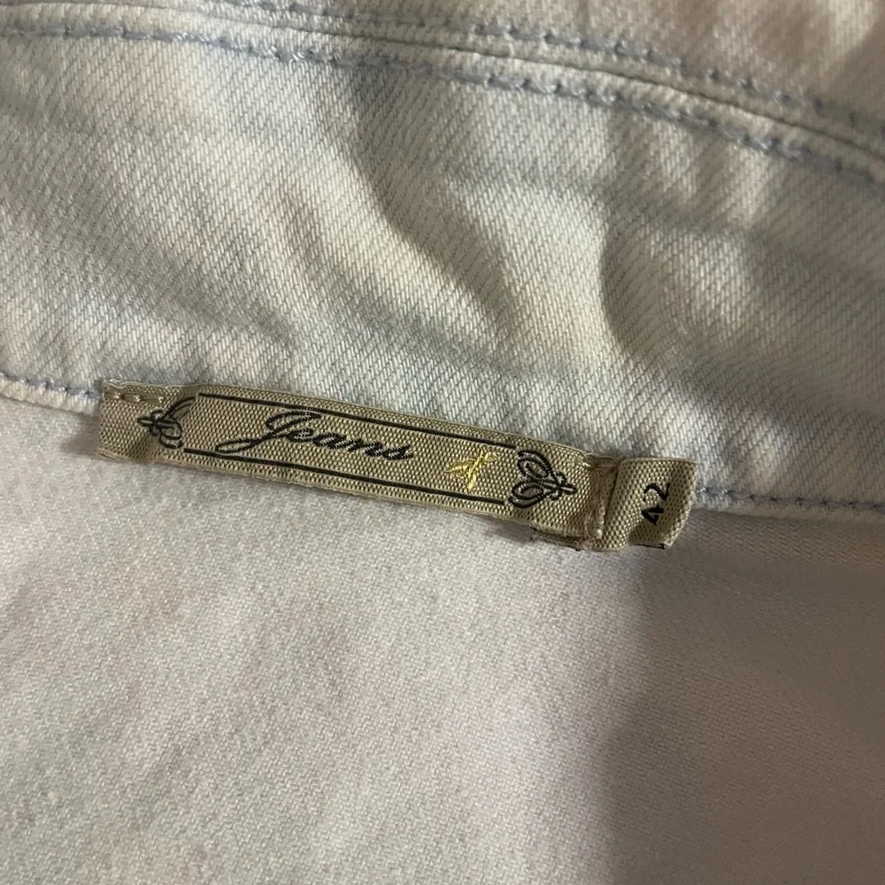 Women's Cream White Denim Jacket - Picture 10 of 10
